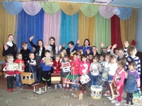 В подарок - кормушки В подарок - кормушки