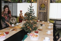 У самовара мы и наши друзья У самовара мы и наши друзья