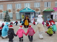Праздник новогоднего дерева Праздник новогоднего дерева