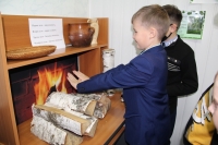 Открылась выставка одного дерева Открылась выставка одного дерева