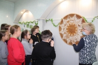 Открылась выставка одного дерева Открылась выставка одного дерева
