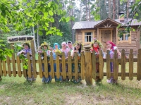 А у лета зелёное платье А у лета зелёное платье